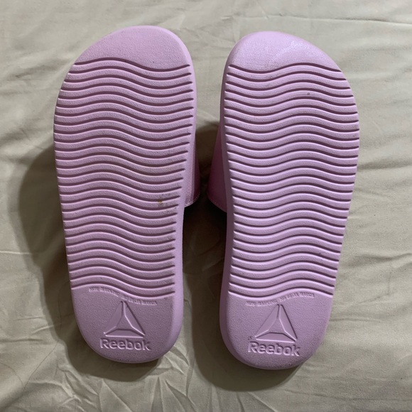 Reebok Baby Pink Slides - Picture 5 of 5